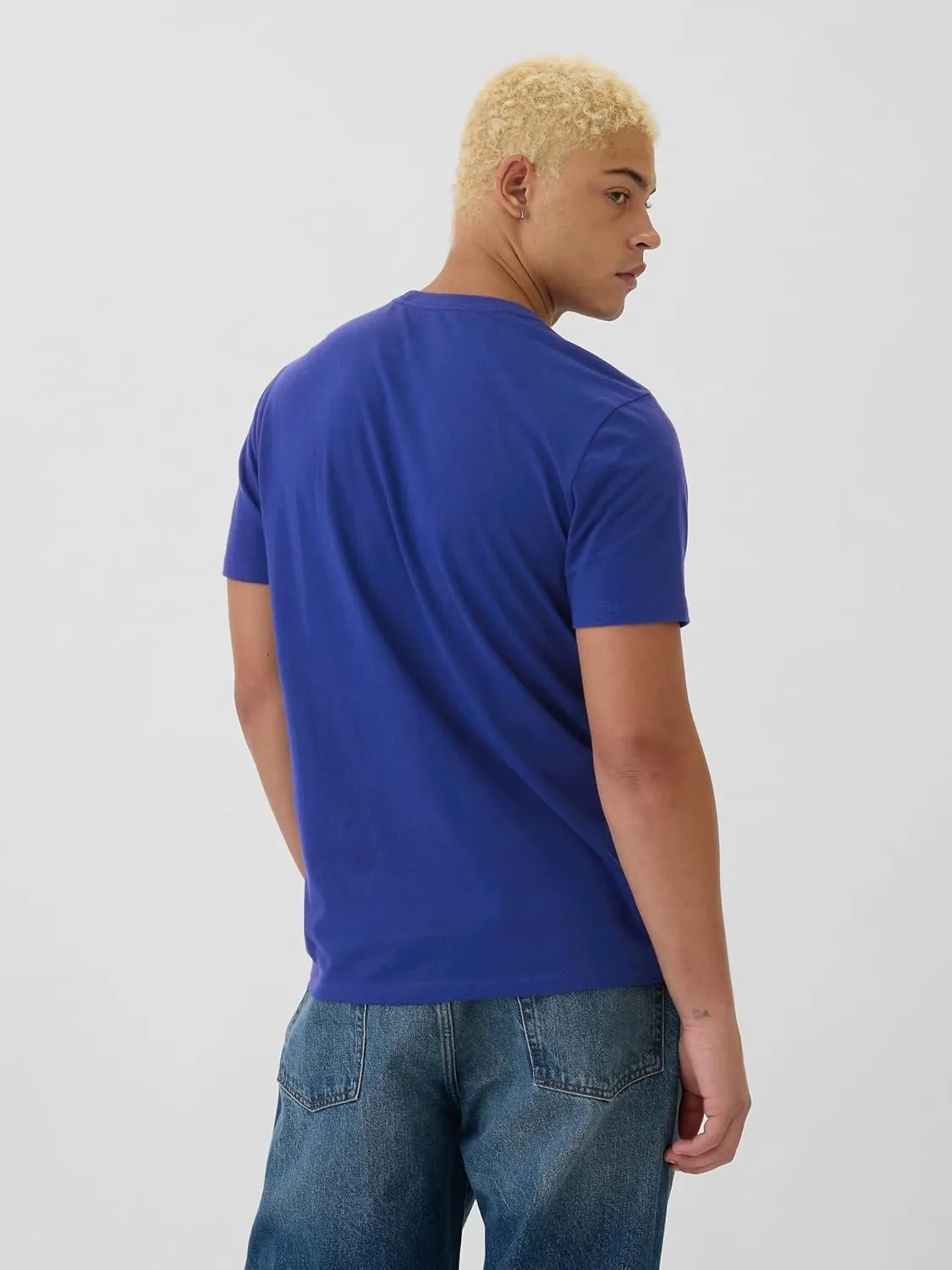 GAP Men's Everyday Soft Crewneck T-Shirt Tee