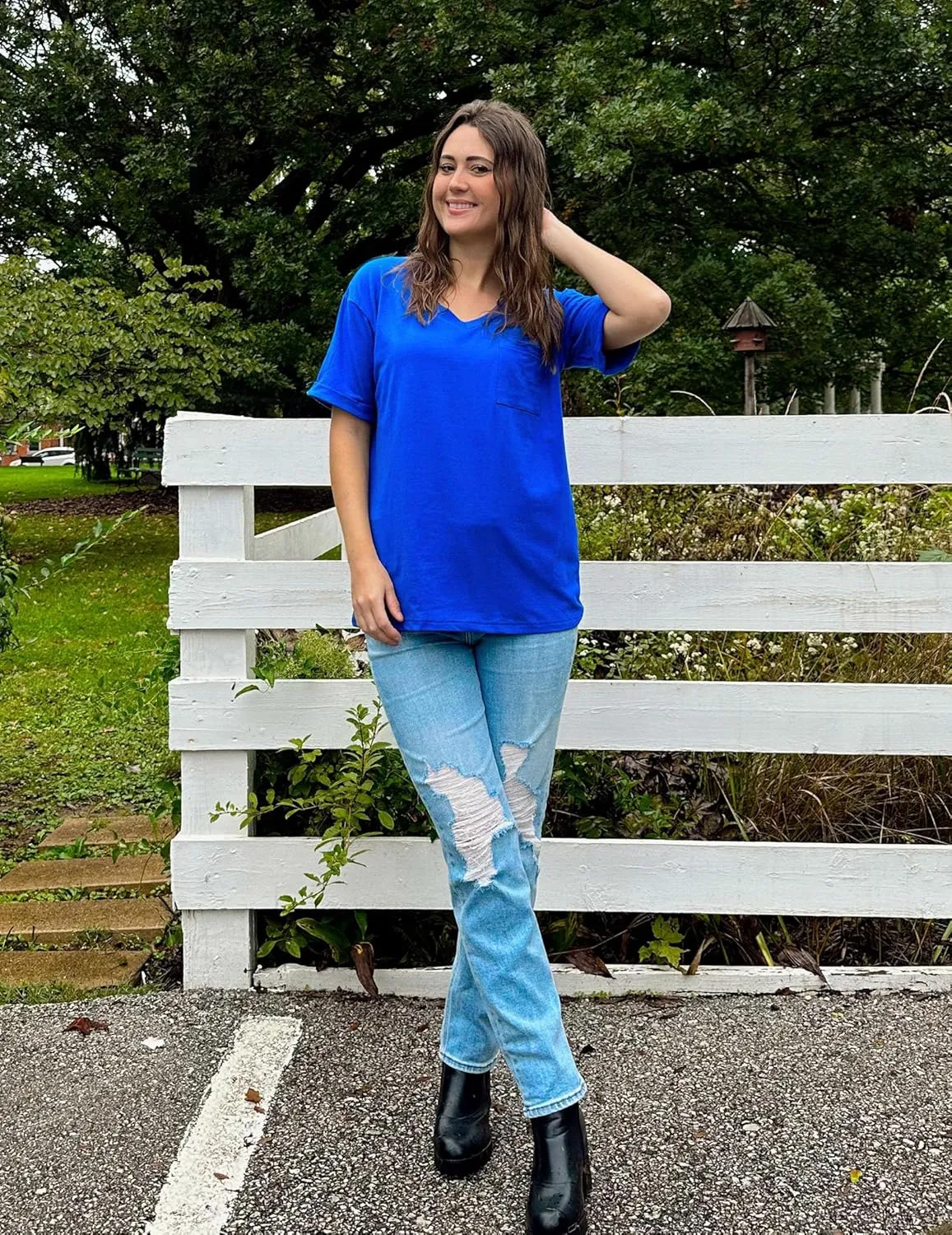 HOTOUCH Women Oversized T Shirts V Neck Short Sleeve Tees Casual Loose Tunic Summer Tops with Pocket