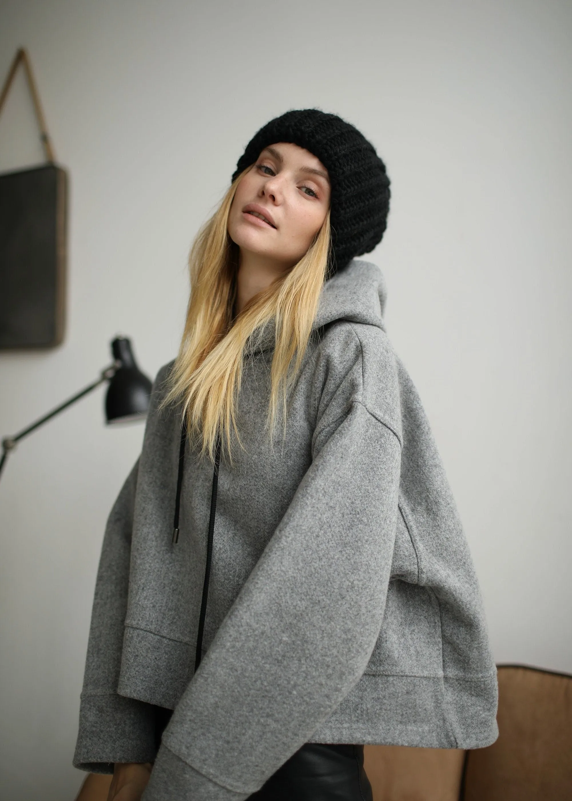 Oversized Double-Layer Wool Hat in Black
