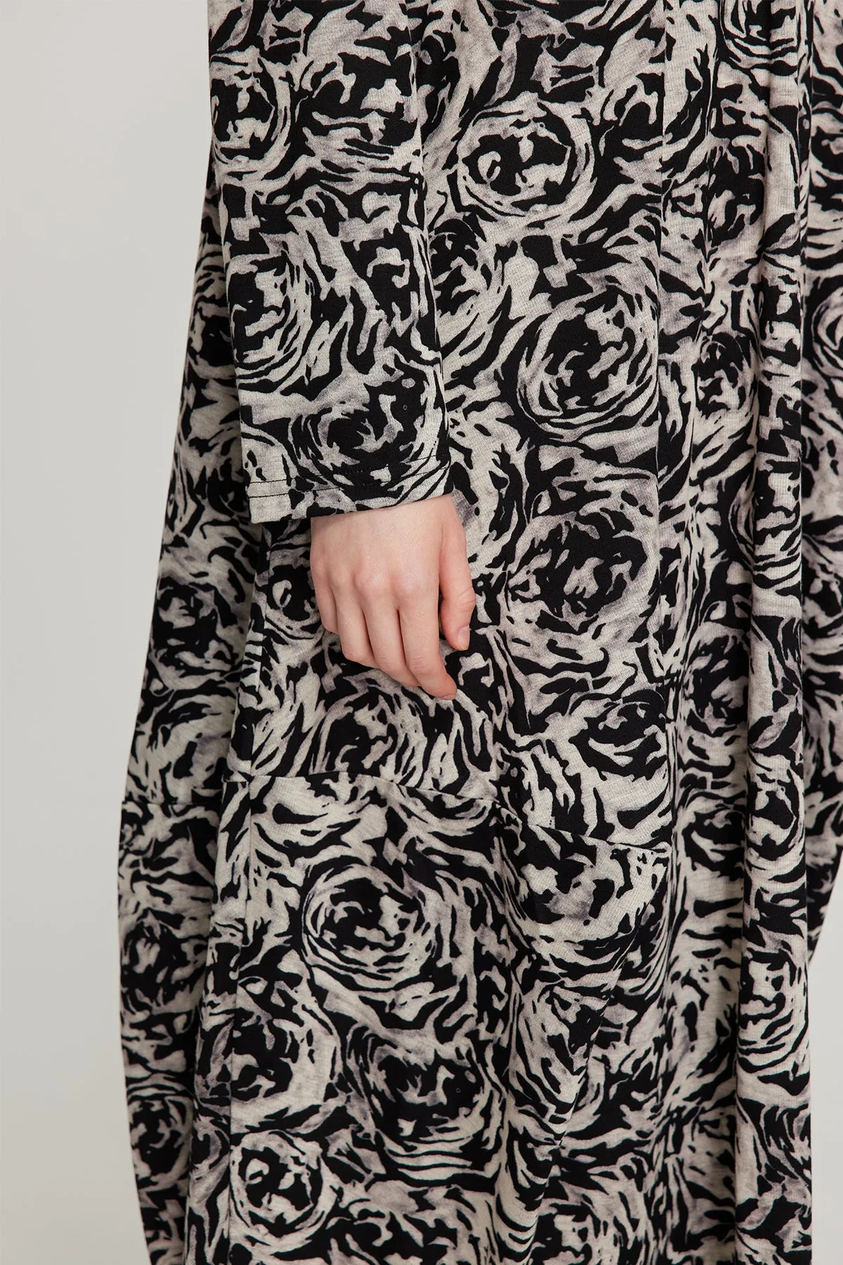 Splice Black White Casual Maxi Dress