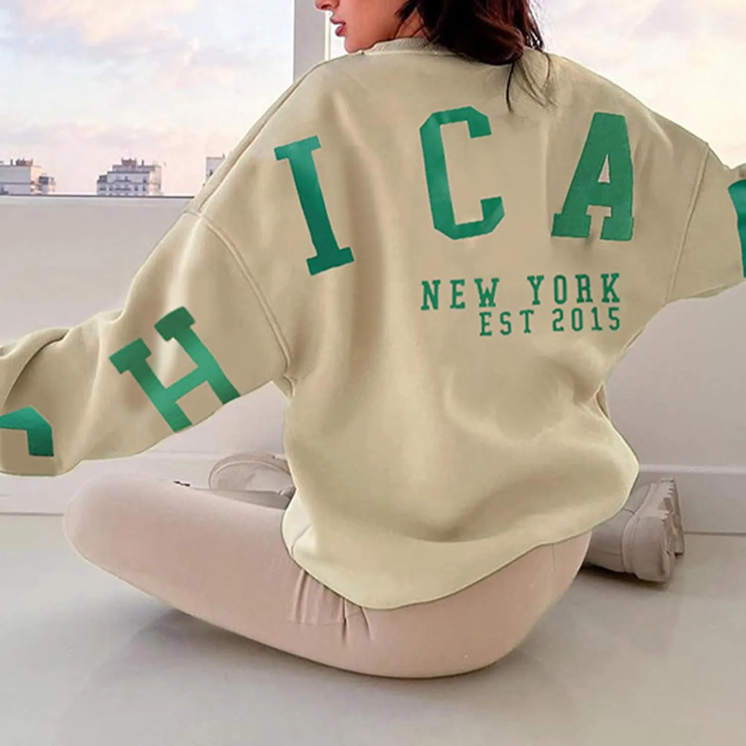 Womens Graphic Sweatshirt Y2K Oversize Letter Chicago Graphic Print Sweatshirt Drop Shoulder Crewneck Pullover Tops
