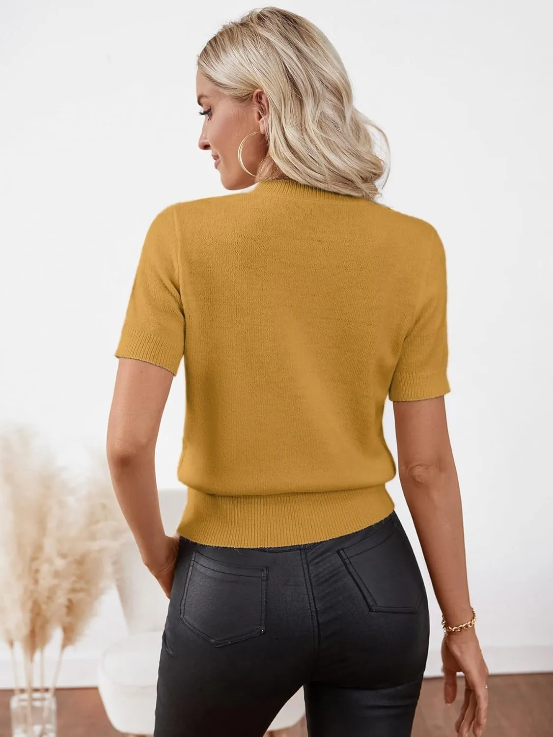 Womens Lightweight Slim Fit Cropped Short Sleeve Sweater Spring 2025 Outfits Crewneck Thin Sheer Knit T-Shirt Top